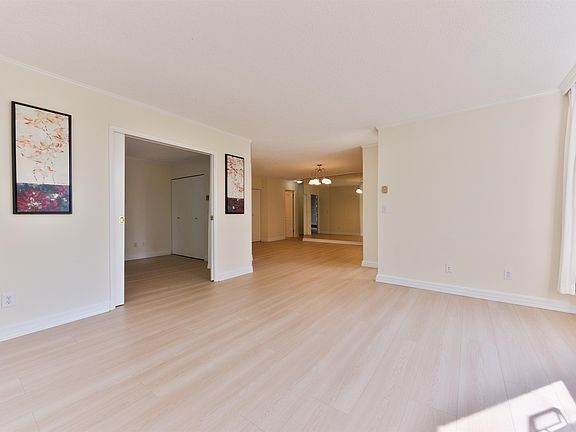 3rd image of 4350 Beresford St #201