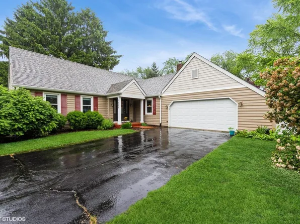 1655 Patoka Ct, Valparaiso, IN 46385