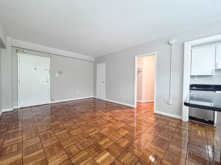5315 Connecticut Ave NW #310 — Photo 7