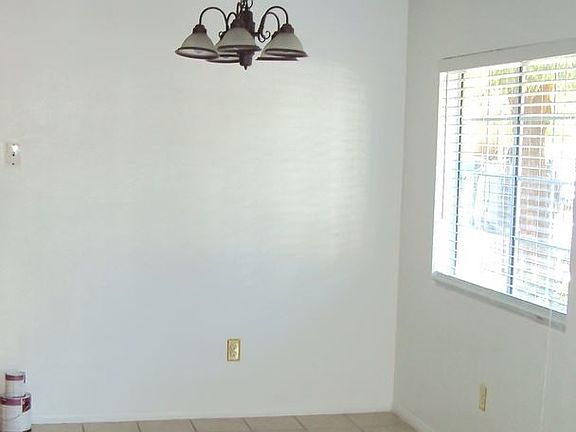 5th image of 16085 Dorsey Ave APT A
