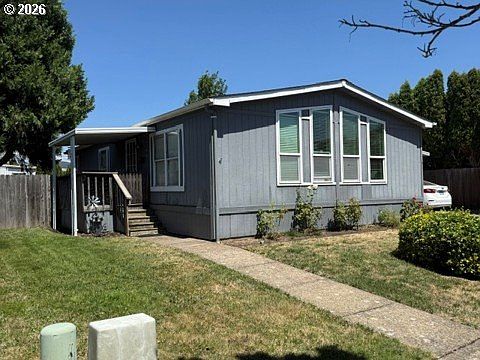 1st image of 550 Lochaven Ave