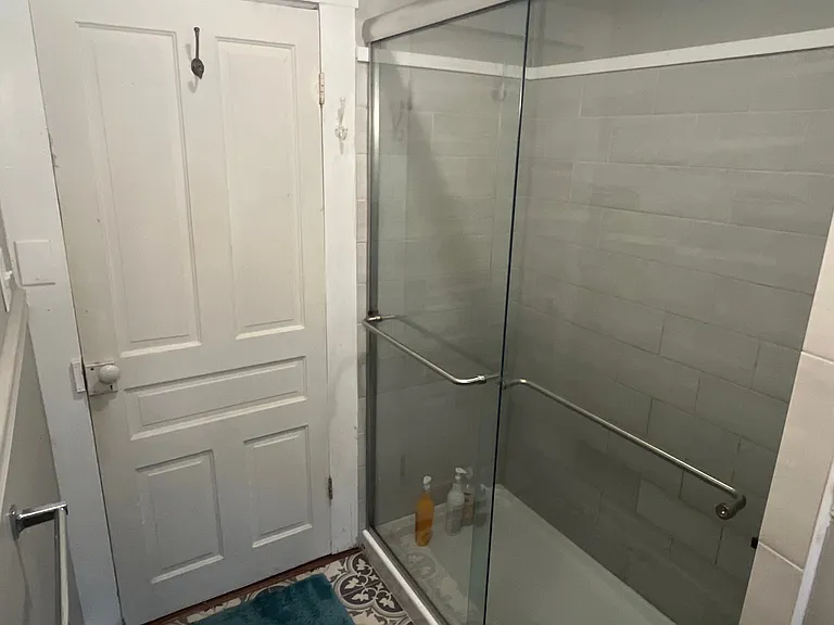 310 E Main St — Photo 13
