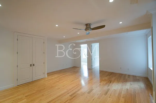 Rented by Brick&Mortar | media 16