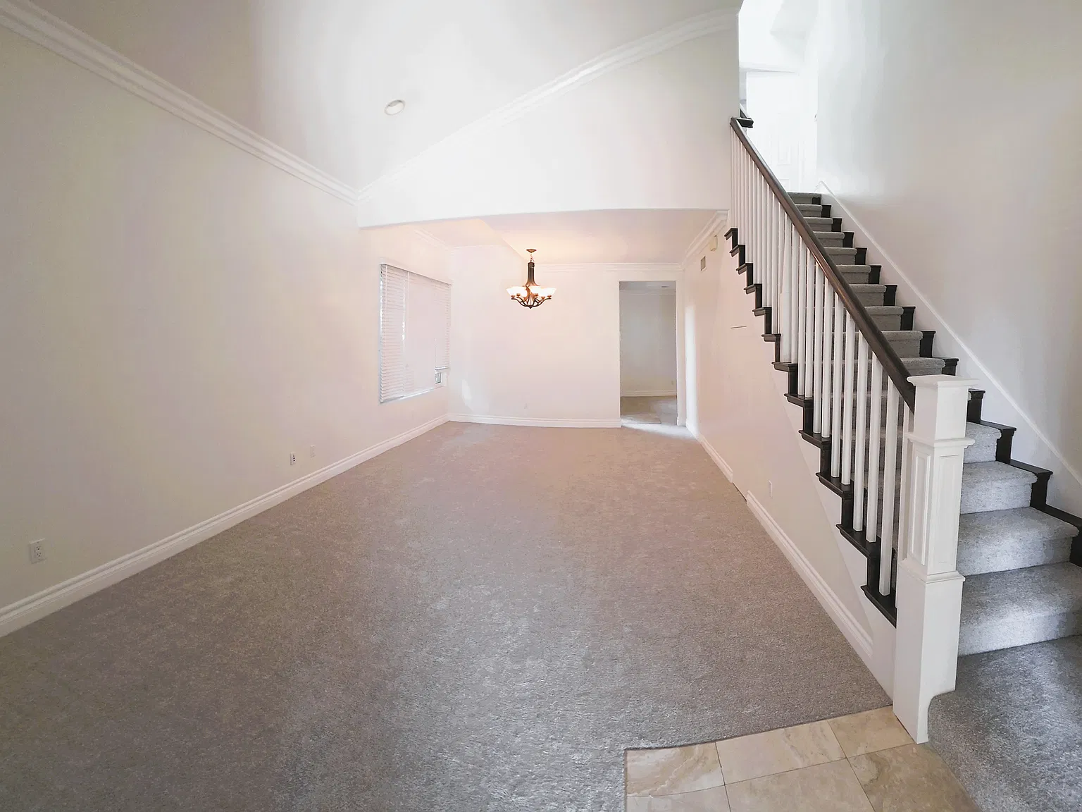 5 bed, 2311 sqft, $7,600 — Photo 4