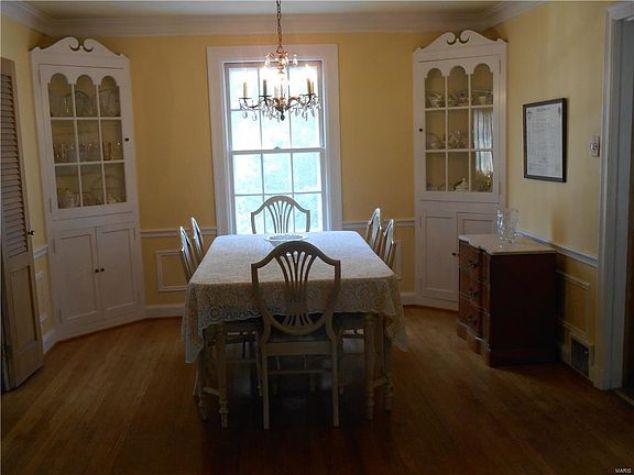5th image of 12 Vouga Ln