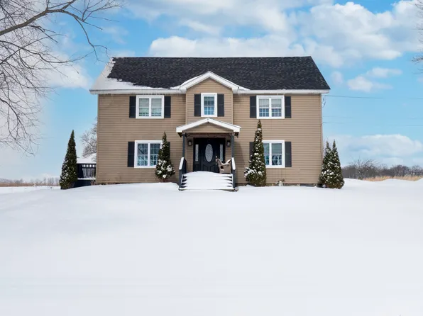 21798 Star Rte #27, Meadville, PA 16335