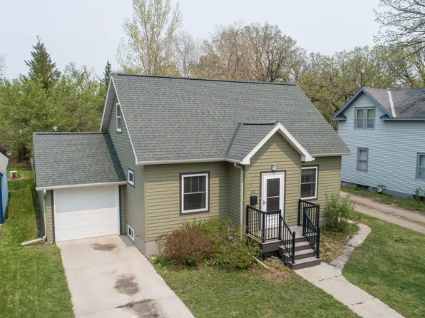 638 W Linden St, Fergus Falls, MN 56537