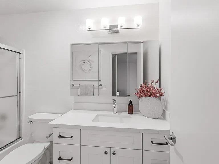 320 Peninsula Ave #316 — Photo 14