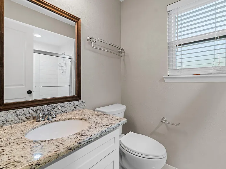 7 Elwood Hills Ct — Photo 41