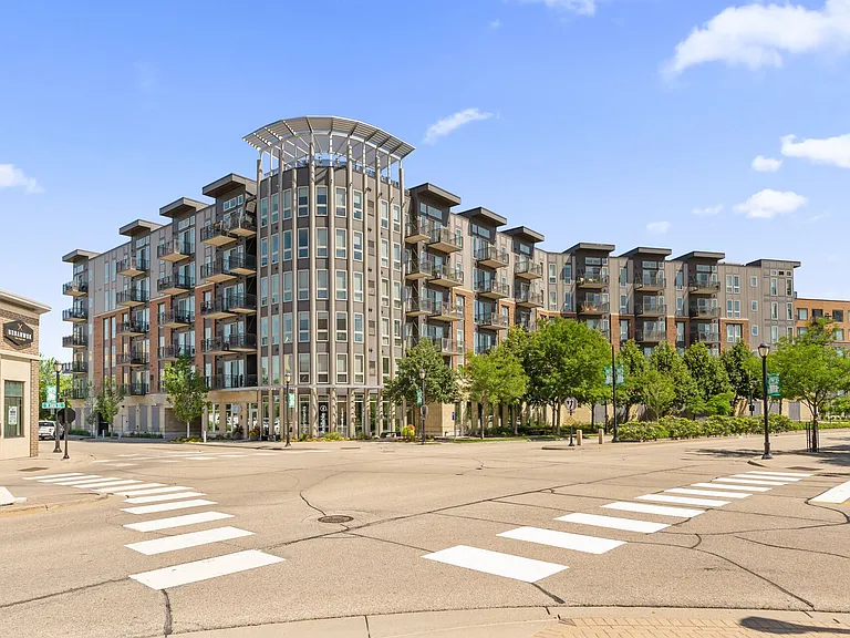 The Flats at West End — Photo 28