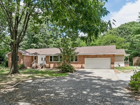 1635 Tyndall Point Rd, Gloucester Point, VA 23062