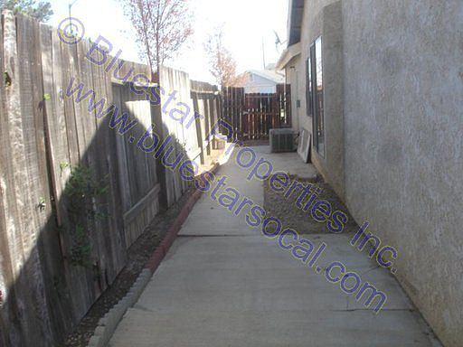 4th image of 9176 Applewood Ln