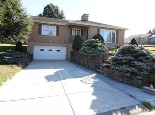 747 Saint Matthews Cir, Taylor Mill, KY 41015