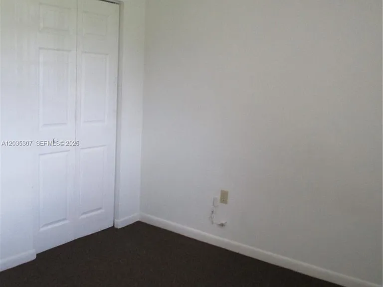 10622 SW 174th Ter — Photo 9