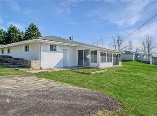 620 Moore Rd, Washington, PA 15301