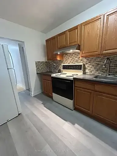 218 Greenwood Ave #1A — Photo 2