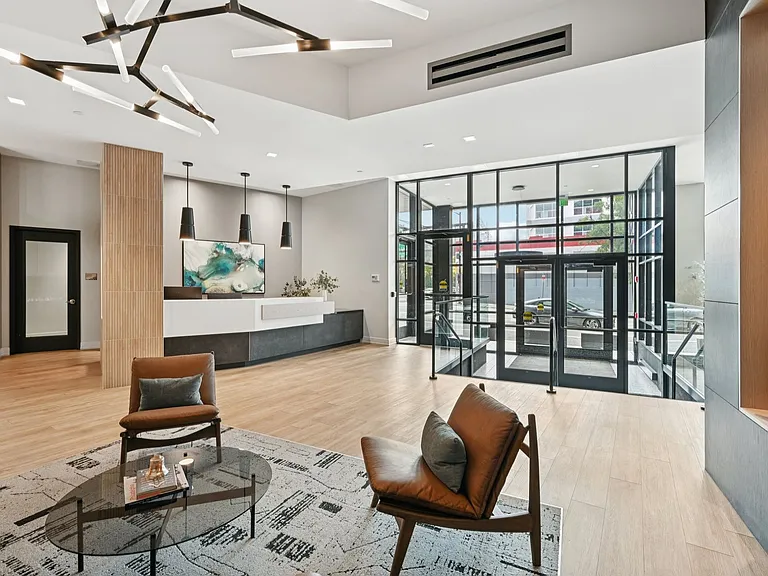 The Keystone Apartments — Photo 25