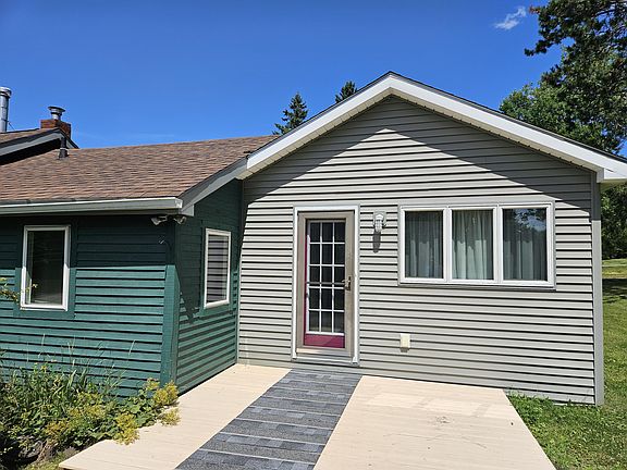 5th image of 626 College Avenue