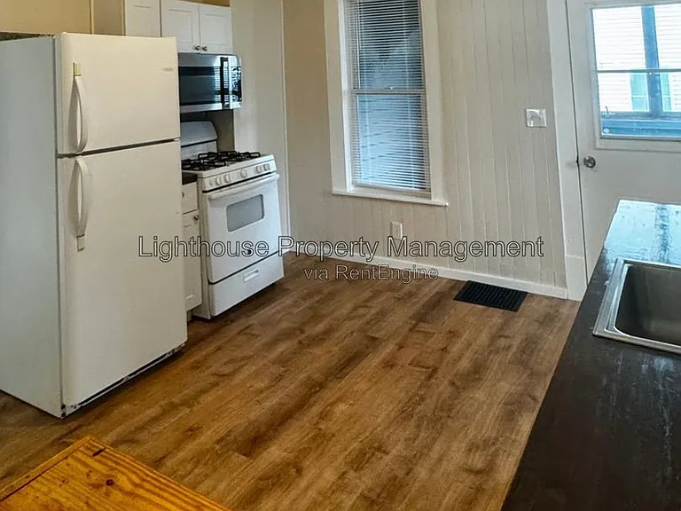 2550 Crozier Ave — Photo 15