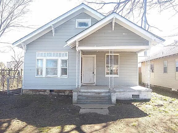 1st image of 312 S 6th St