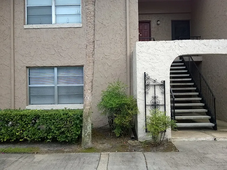 1157 Calle Del Norte #B — Photo 12