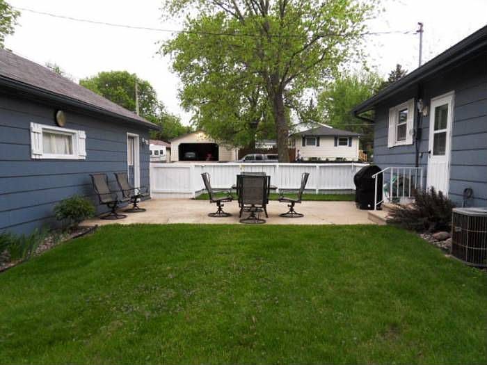 2nd image of 502 7th St NE
