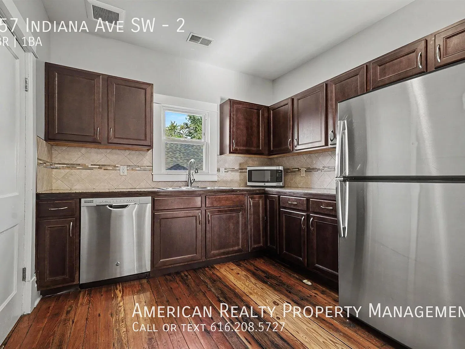 3 bed, 1056 sqft, $1,650 — Photo 3