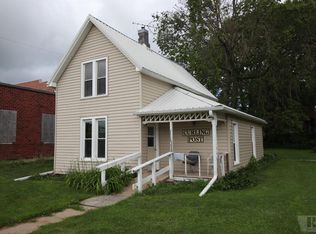 202 S 4th Ave, Villisca, IA 50864