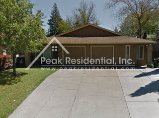3854 Walnut Ave, Carmichael, CA 95608