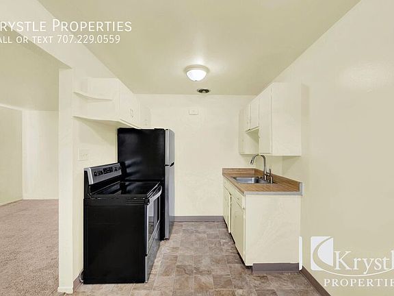 3rd image of 63 Mosswood Ave