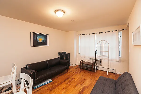 Rented by Nooklyn NYC LLC | media 17