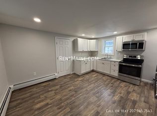 99 Pine St APT B, Bangor, ME 04401