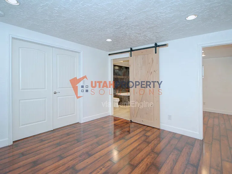 1865 N 760 W — Photo 11