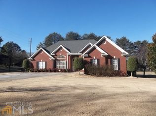 692 Chesterfield Rd, Bogart, GA 30622