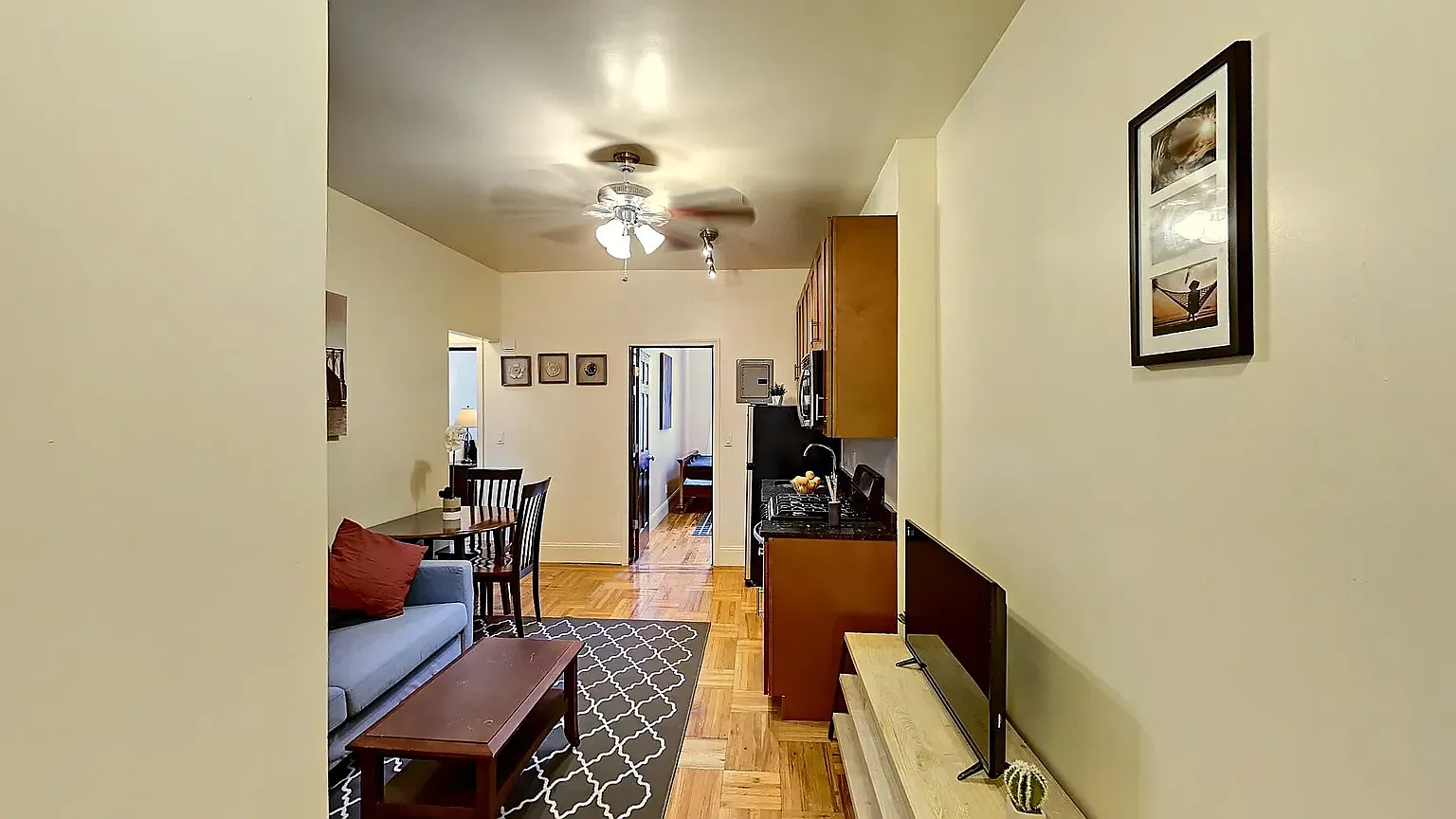 27 Broadway Terrace — Photo 3