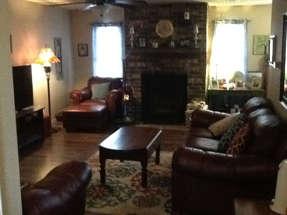 1st image of 102 S 39th St