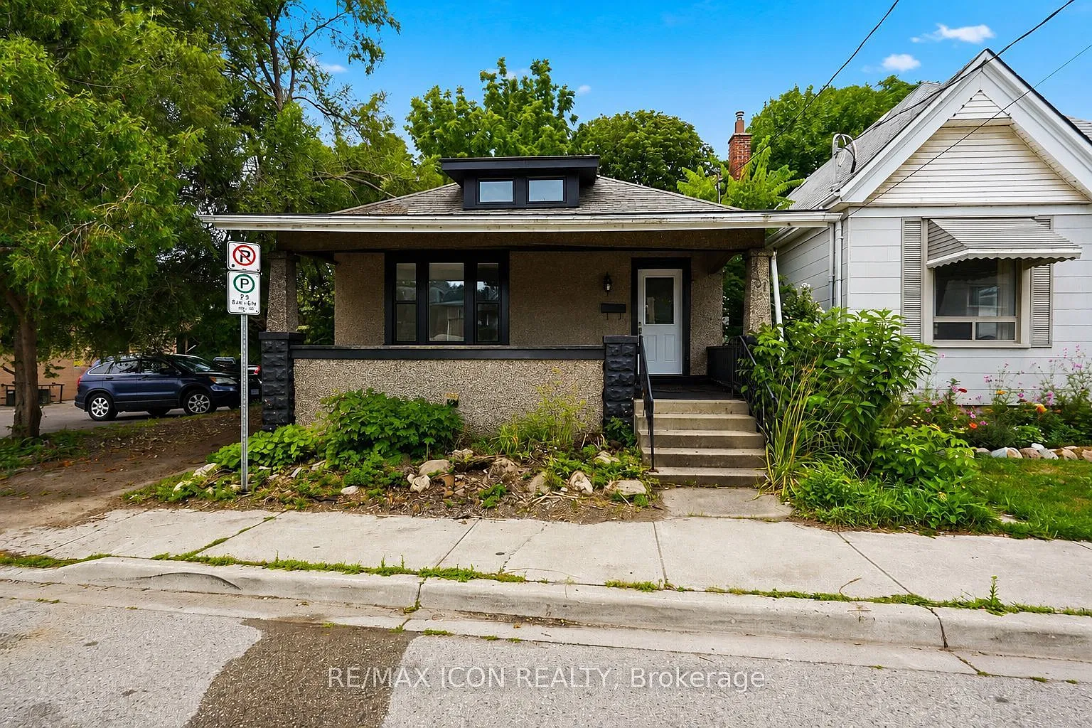 5 bed, $2,450 — Photo 2
