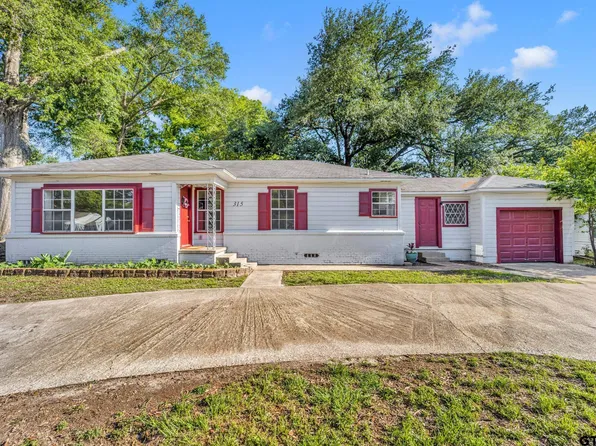 315 E Hubbard St, Lindale, TX 75771
