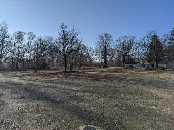 12158 Doane Rd, South Lyon, MI 48178