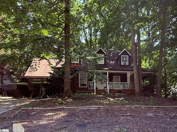 277 Hunters Woods Dr, Simpsonville, SC 29680