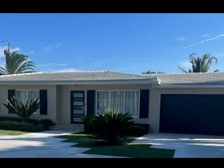 134 Arlington Pl — Photo 3