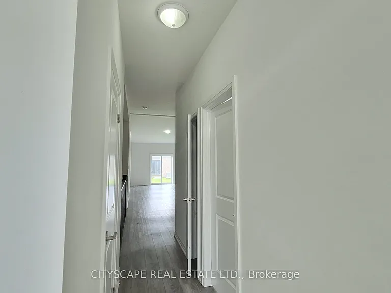 550 Grey St #28 — Photo 12