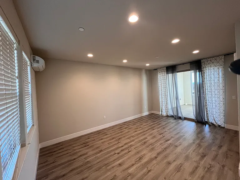 1709 Hazelnut Ln — Photo 101