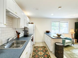 104 Rowayton Ave, Waterford, CT 06385