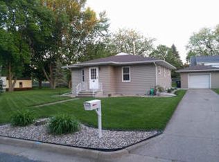 2720 Ray Pl, La Crosse, WI 54601