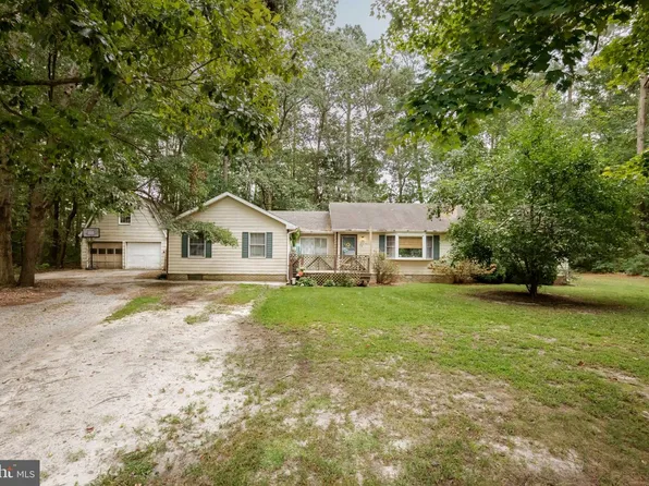 711 Homewood Dr, Pocomoke City, MD 21851