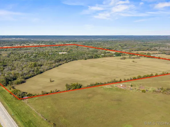 7480 Hornbeam Rd, Henryetta, OK 74437