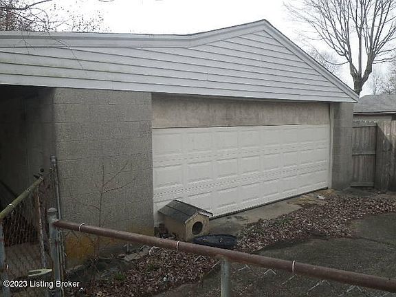 4th image of 6514 Connie Dr
