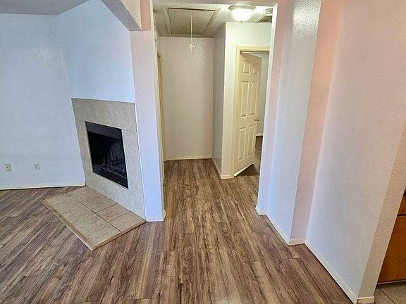 2nd image of 2660 Berryhill Dr