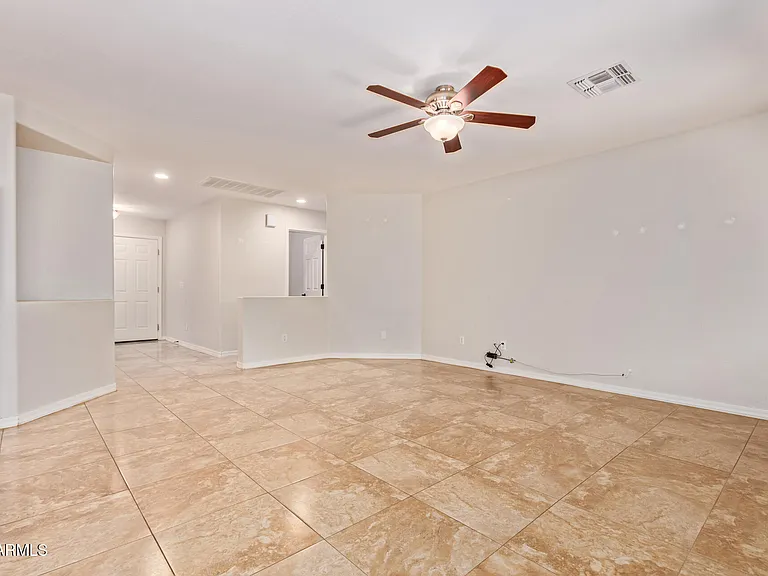 15943 W Central St — Photo 4